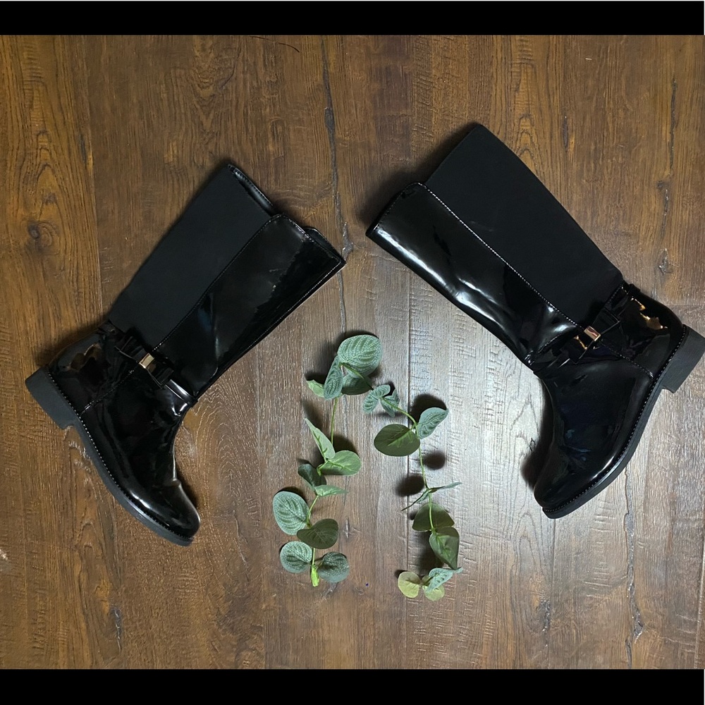 Girls glossy dress boots